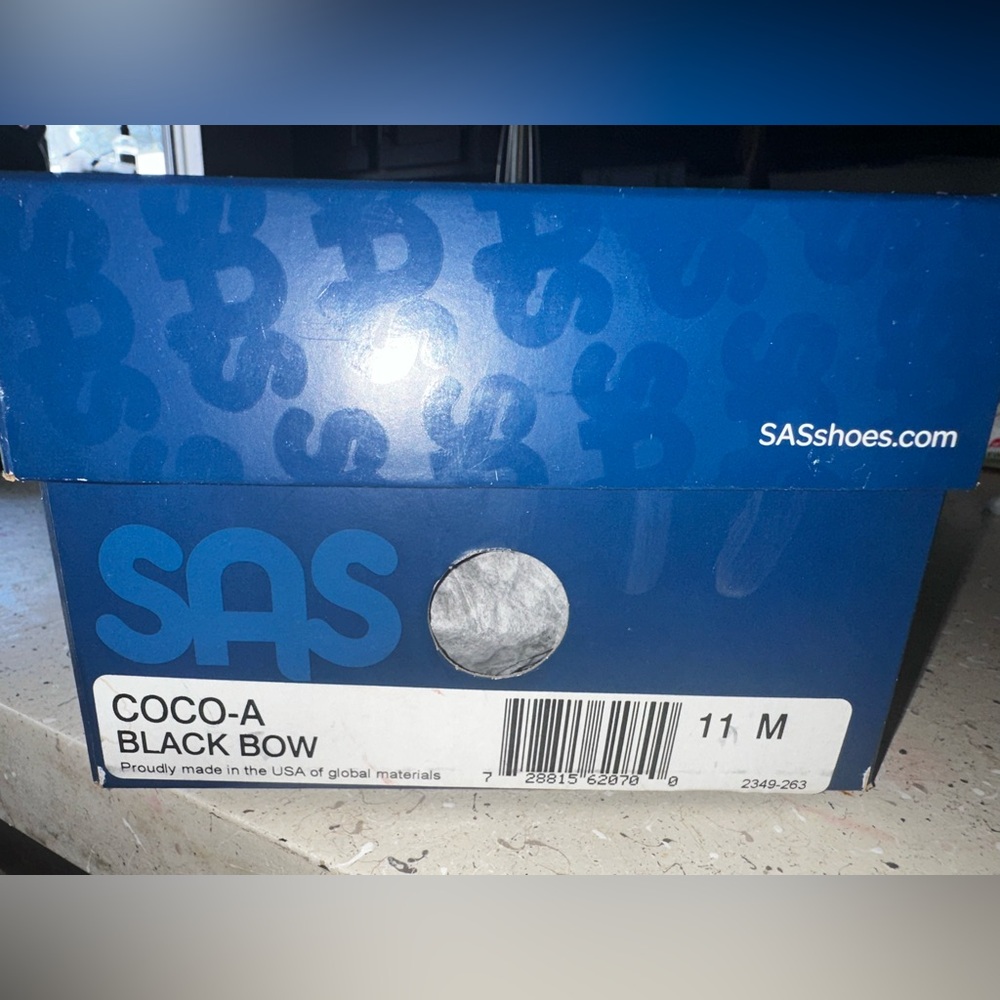 SAS Women's Black Flats with Glossy Bow - Picture 6 of 13